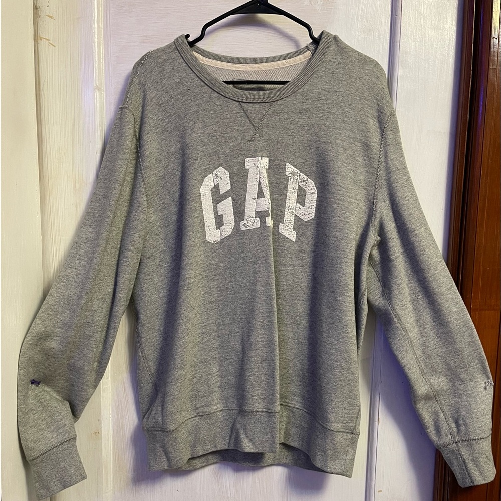GAP Women's Heather Gray Crew Neck Sweater